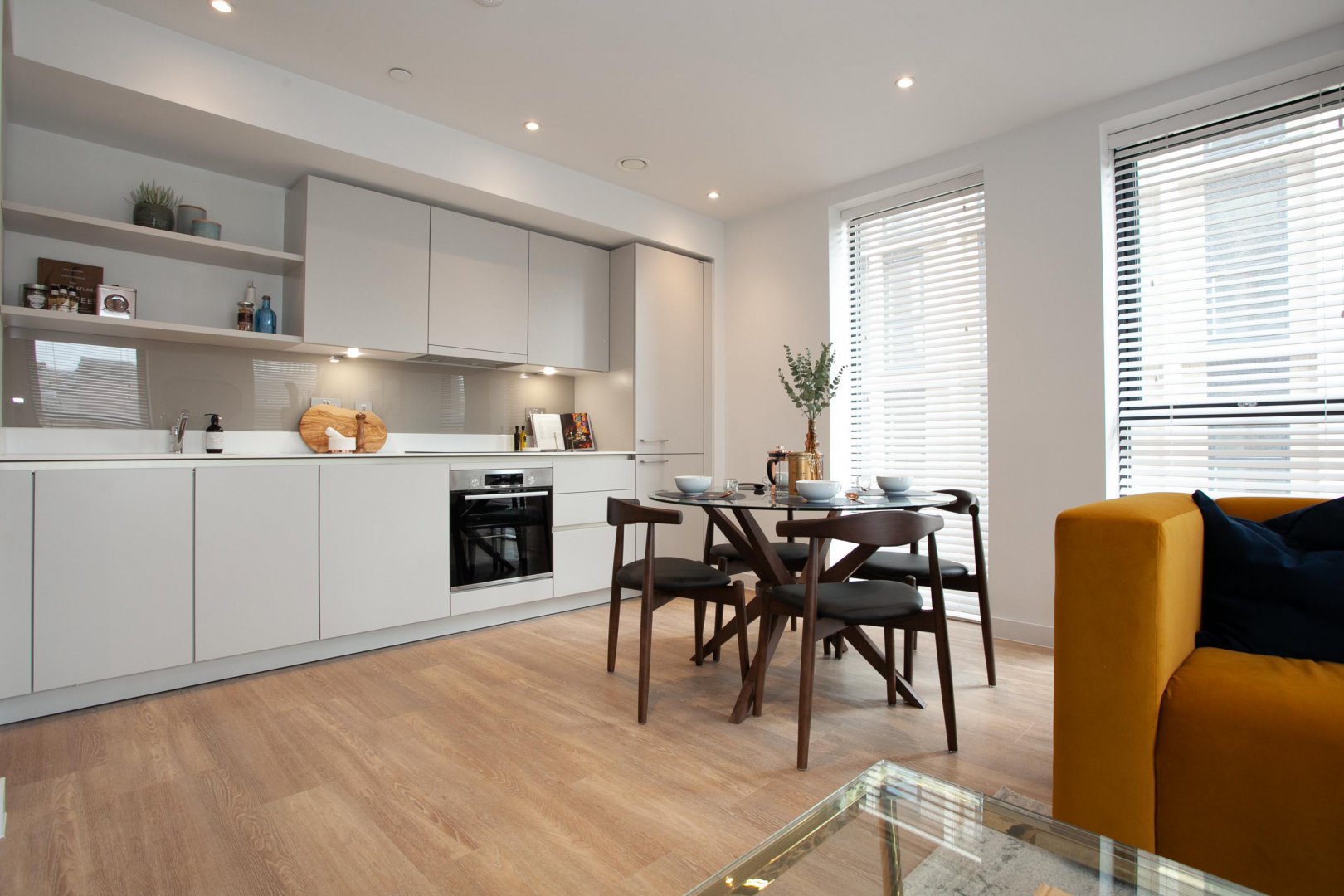 藍莎集團 | 英國置產一站式服務