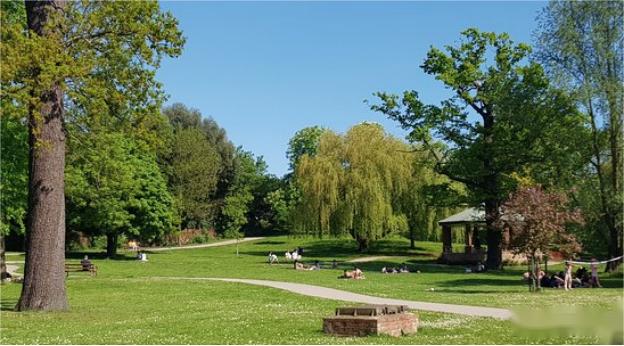 伦敦·佩米尔广场 Papermill House 配套