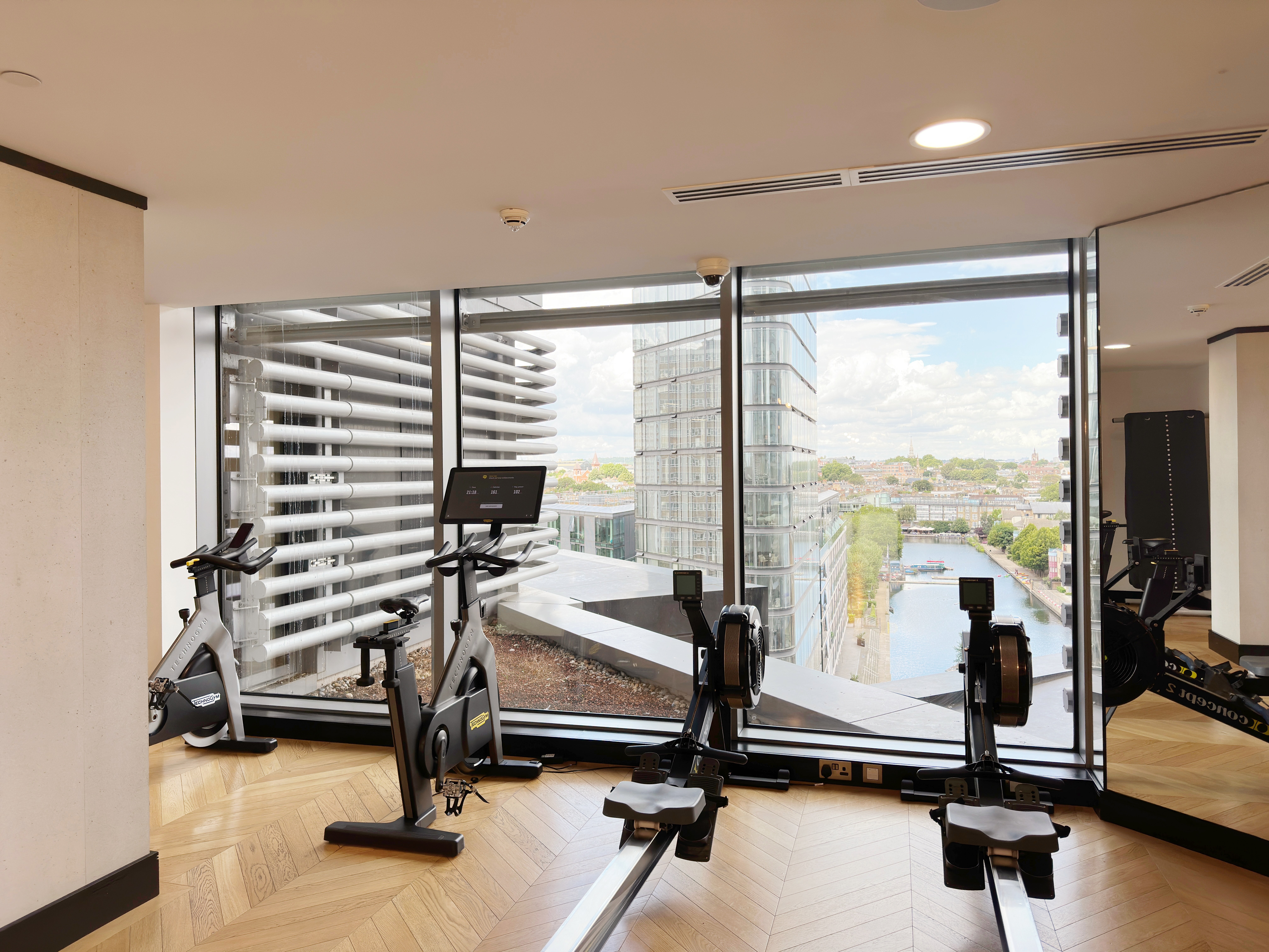 藍莎集團 - 英國樓盤、英國物業代理 | 英國買樓置業一站式服務