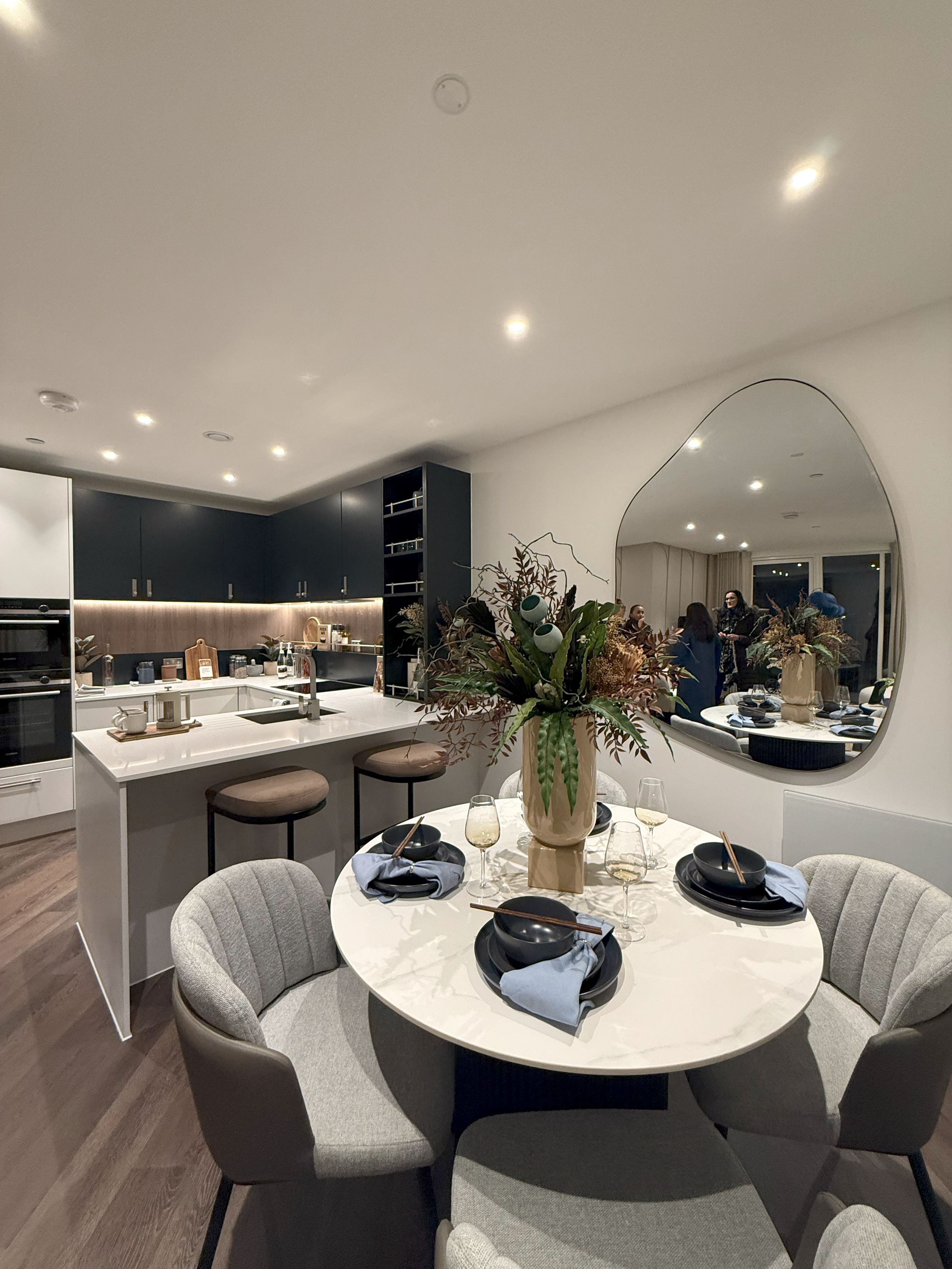 藍莎集團 - 英國樓盤、英國物業代理 | 英國買樓置業一站式服務