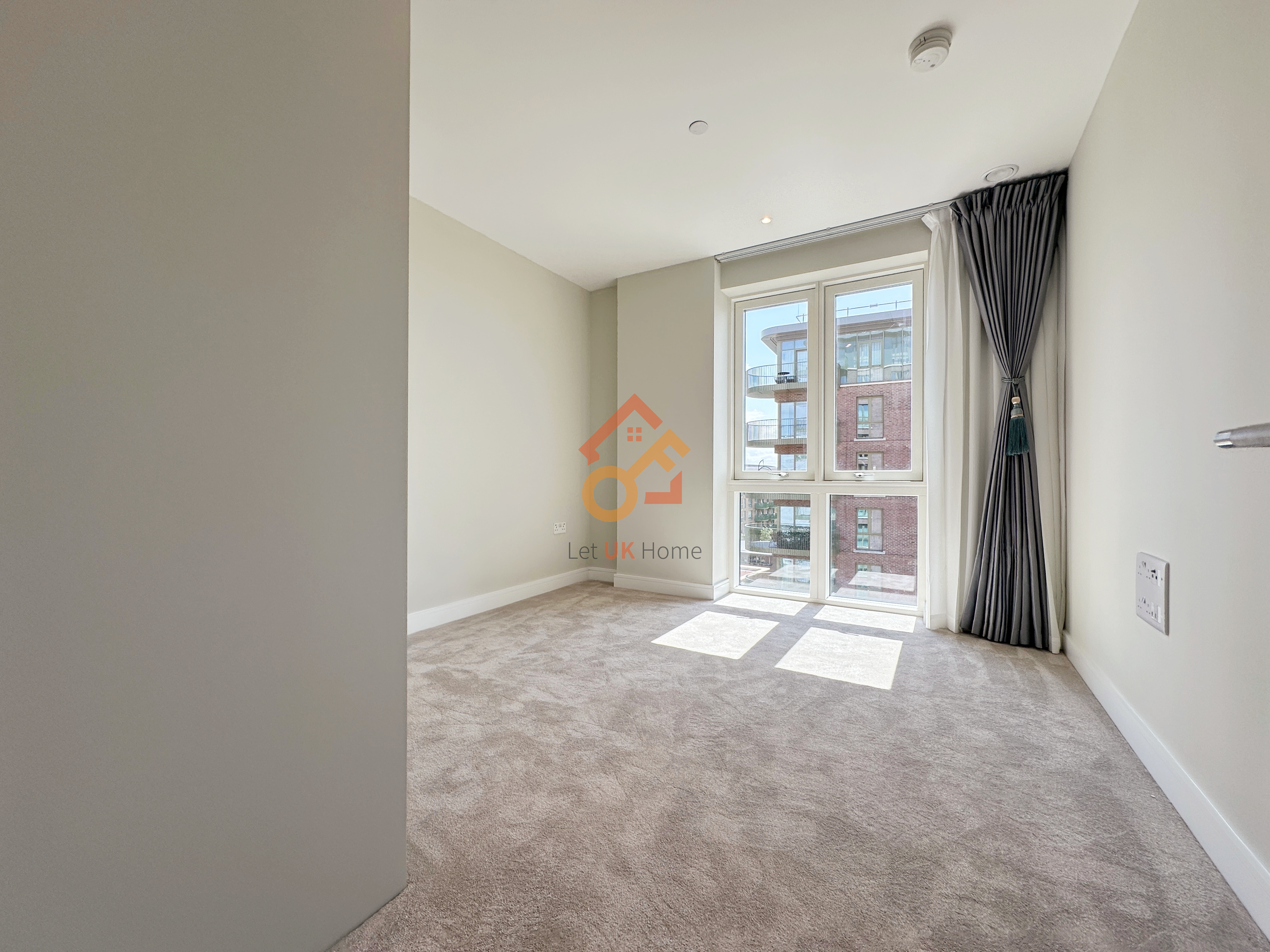 Lansha Group - UK Real Estate, UK Property Agency | One stop shop for buying and purchasing properties in the UK