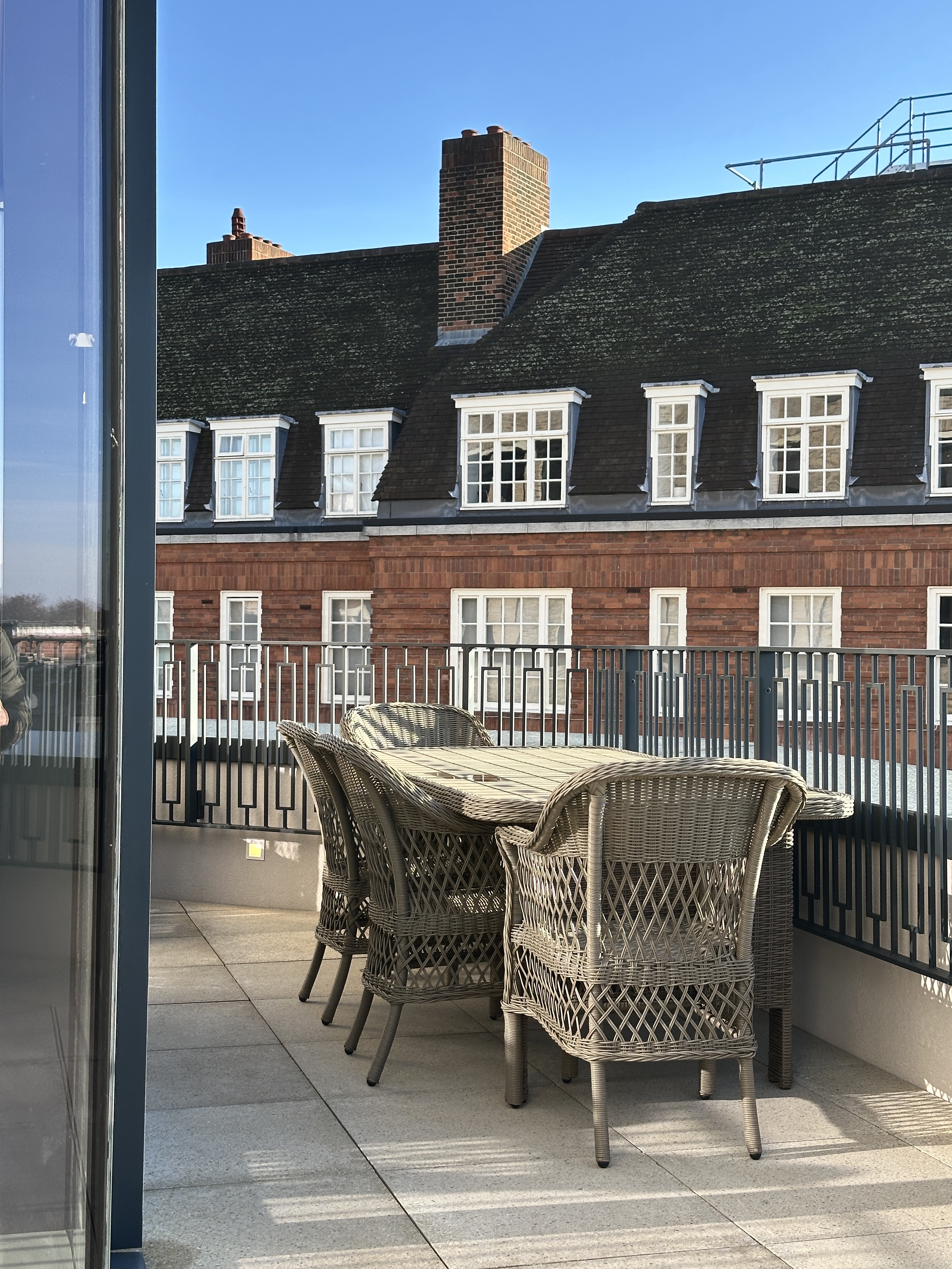 藍莎集團 - 英國樓盤、英國物業代理 | 英國買樓置業一站式服務