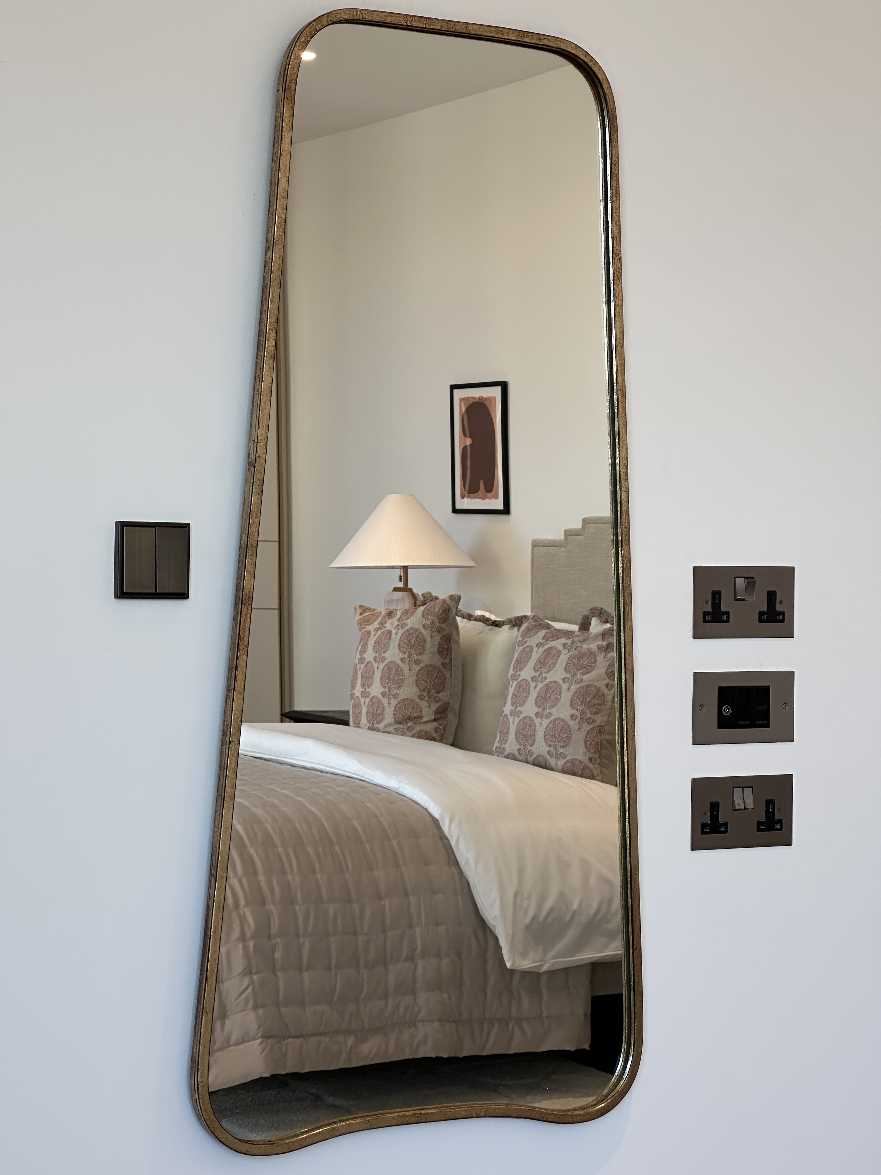 藍莎集團 - 英國樓盤、英國物業代理 | 英國買樓置業一站式服務