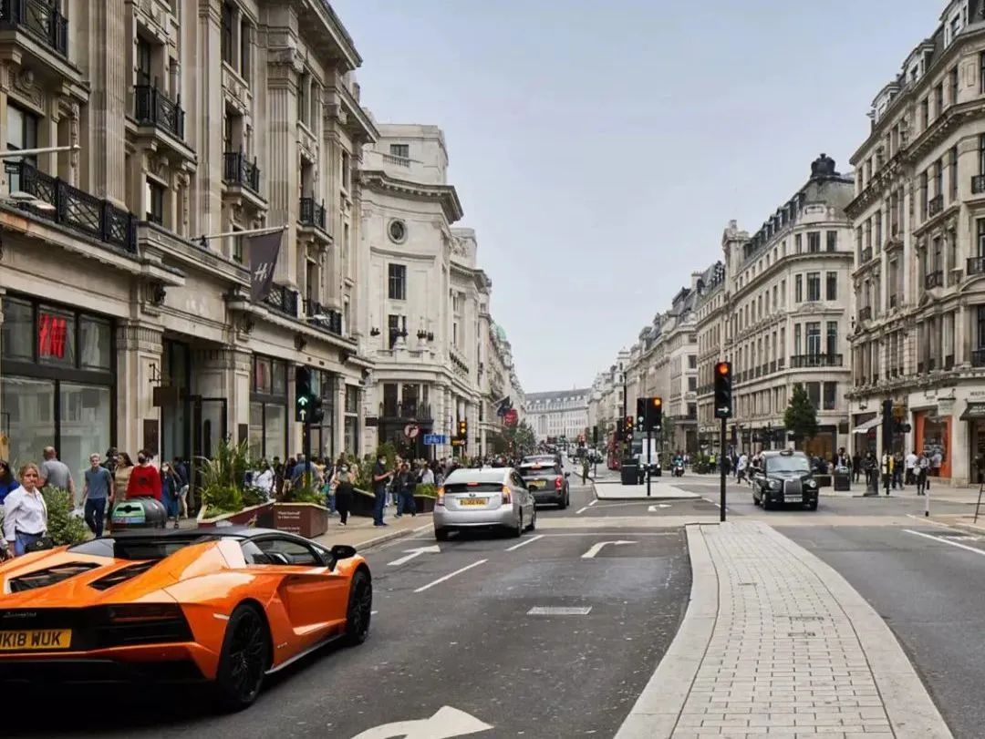 伦敦·格莱费广场 Graphite Square 配套