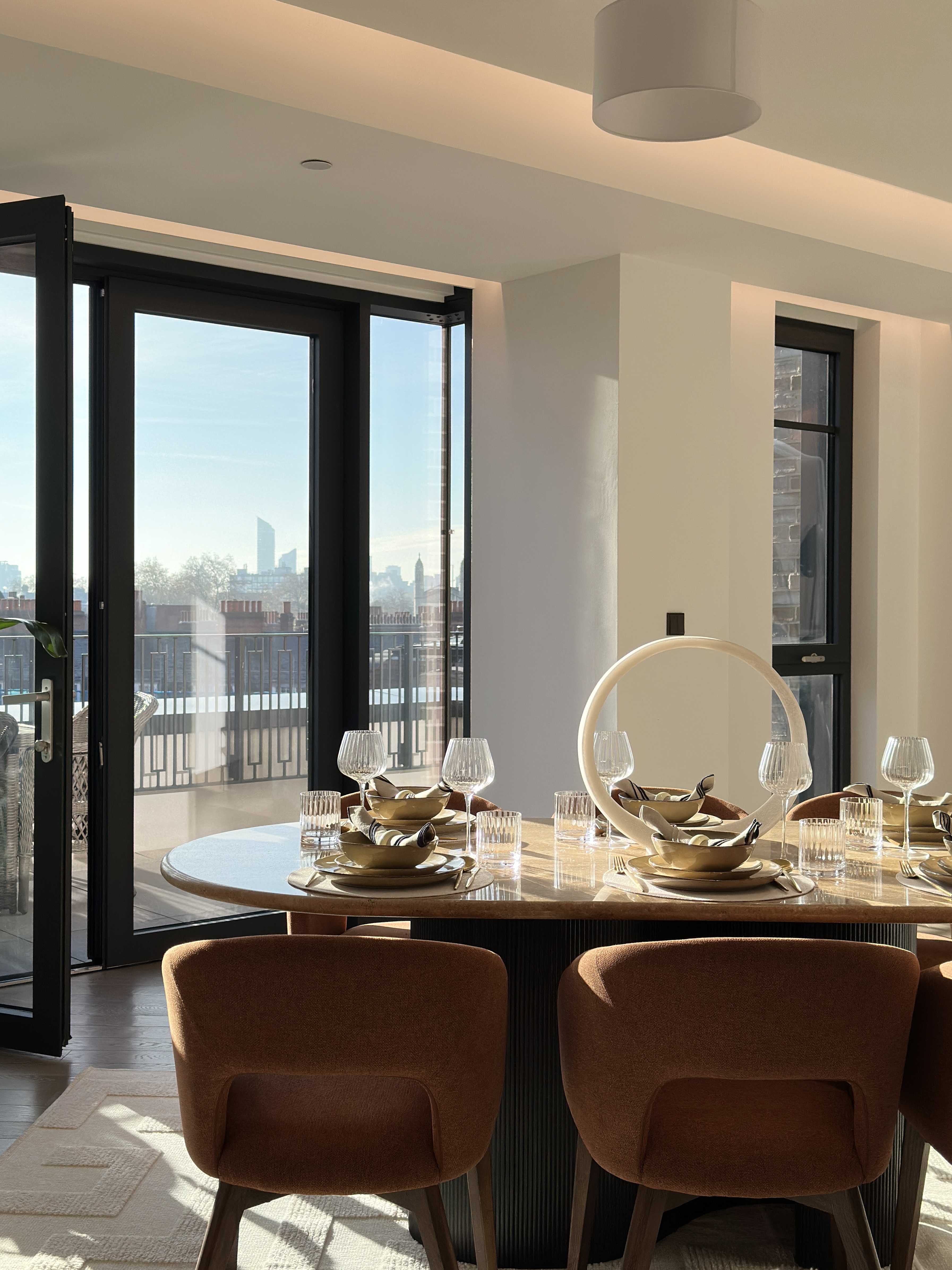 藍莎集團 - 英國樓盤、英國物業代理 | 英國買樓置業一站式服務