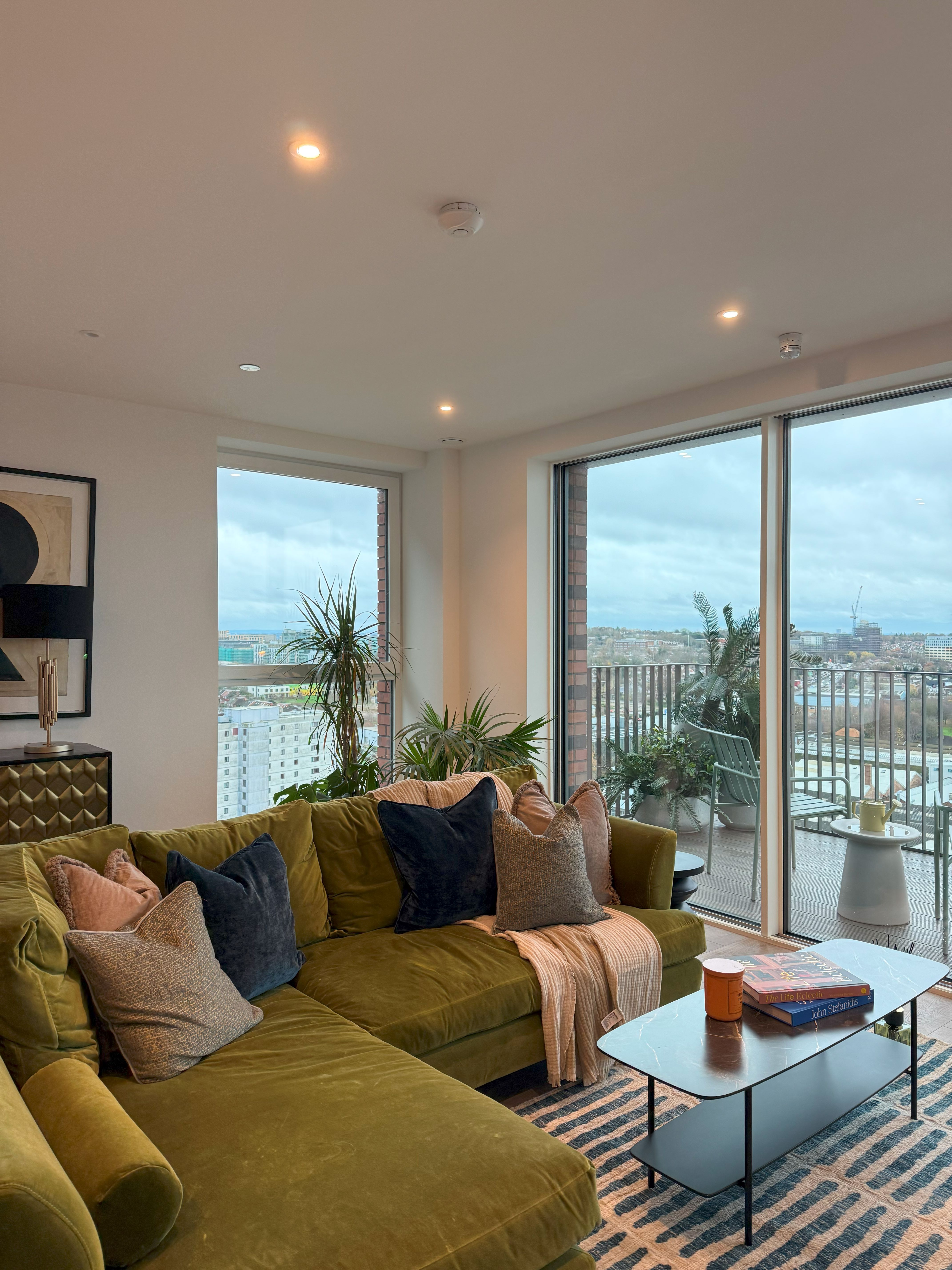 藍莎集團 - 英國樓盤、英國物業代理 | 英國買樓置業一站式服務