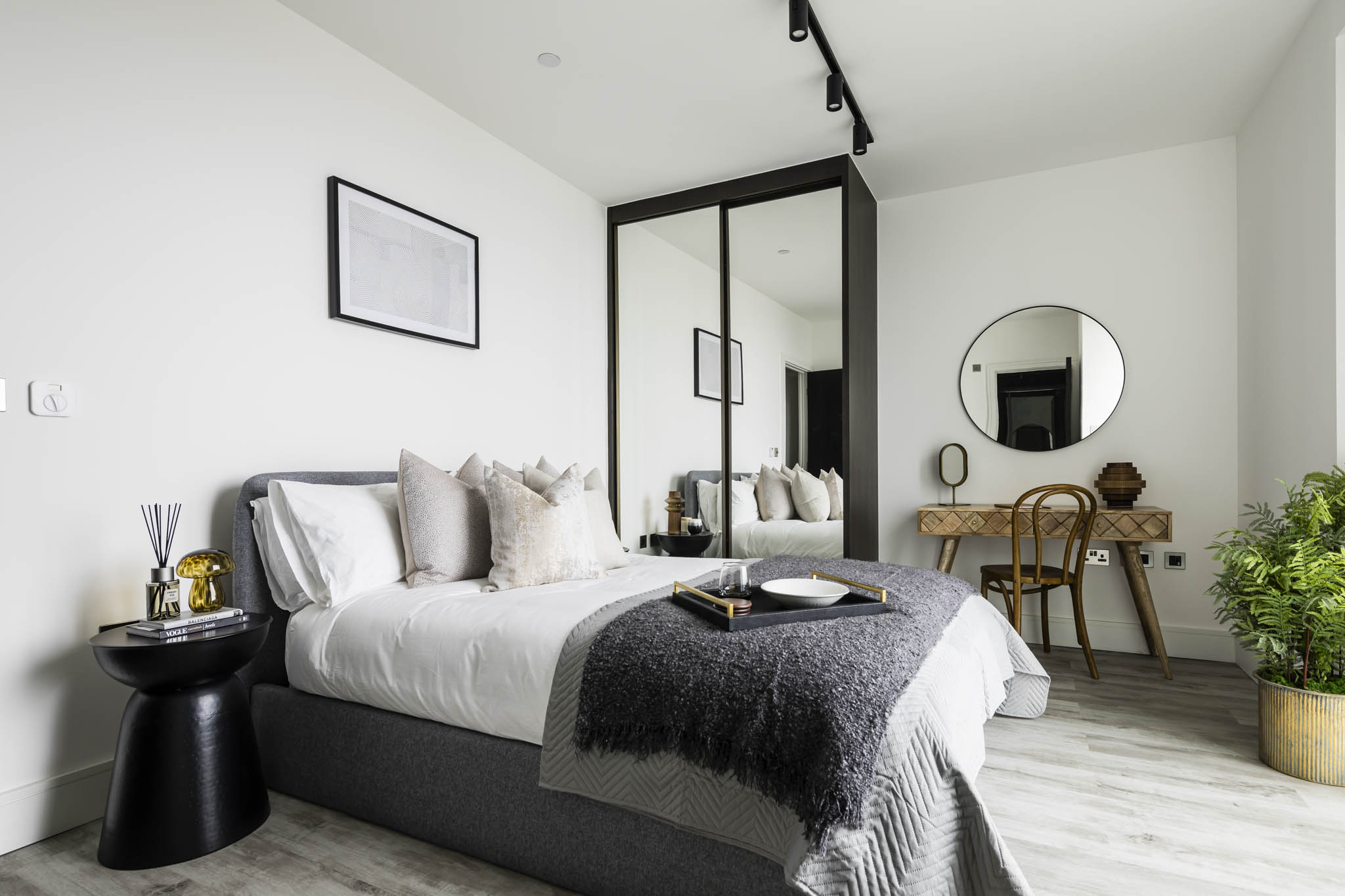 Lansha Group - UK Real Estate, UK Property Agency | One stop shop for buying and purchasing properties in the UK