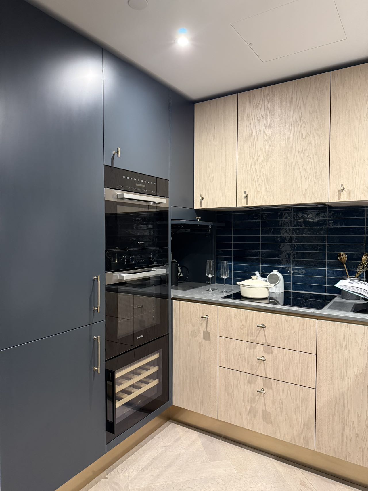 Lansha Group - UK Real Estate, UK Property Agency | One stop shop for buying and purchasing properties in the UK