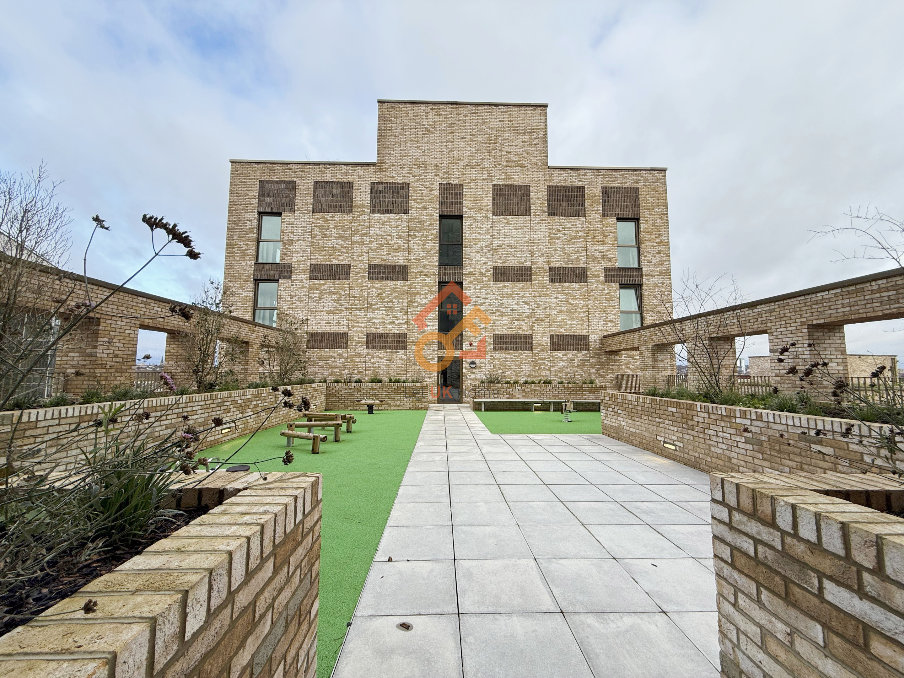 伦敦Queen’s Park•3房•Hodge House 项目配套