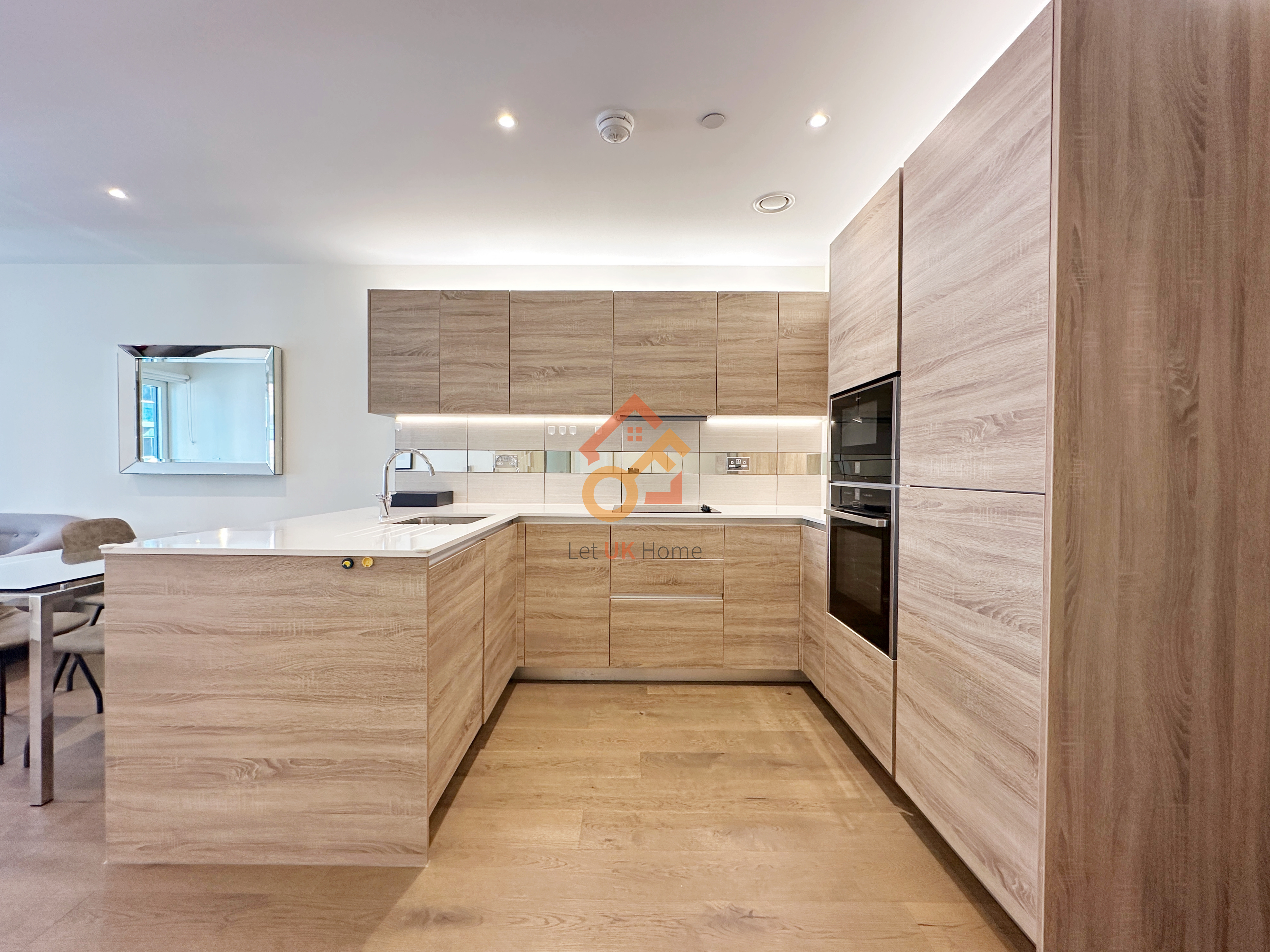 藍莎集團 | 英國置產一站式服務