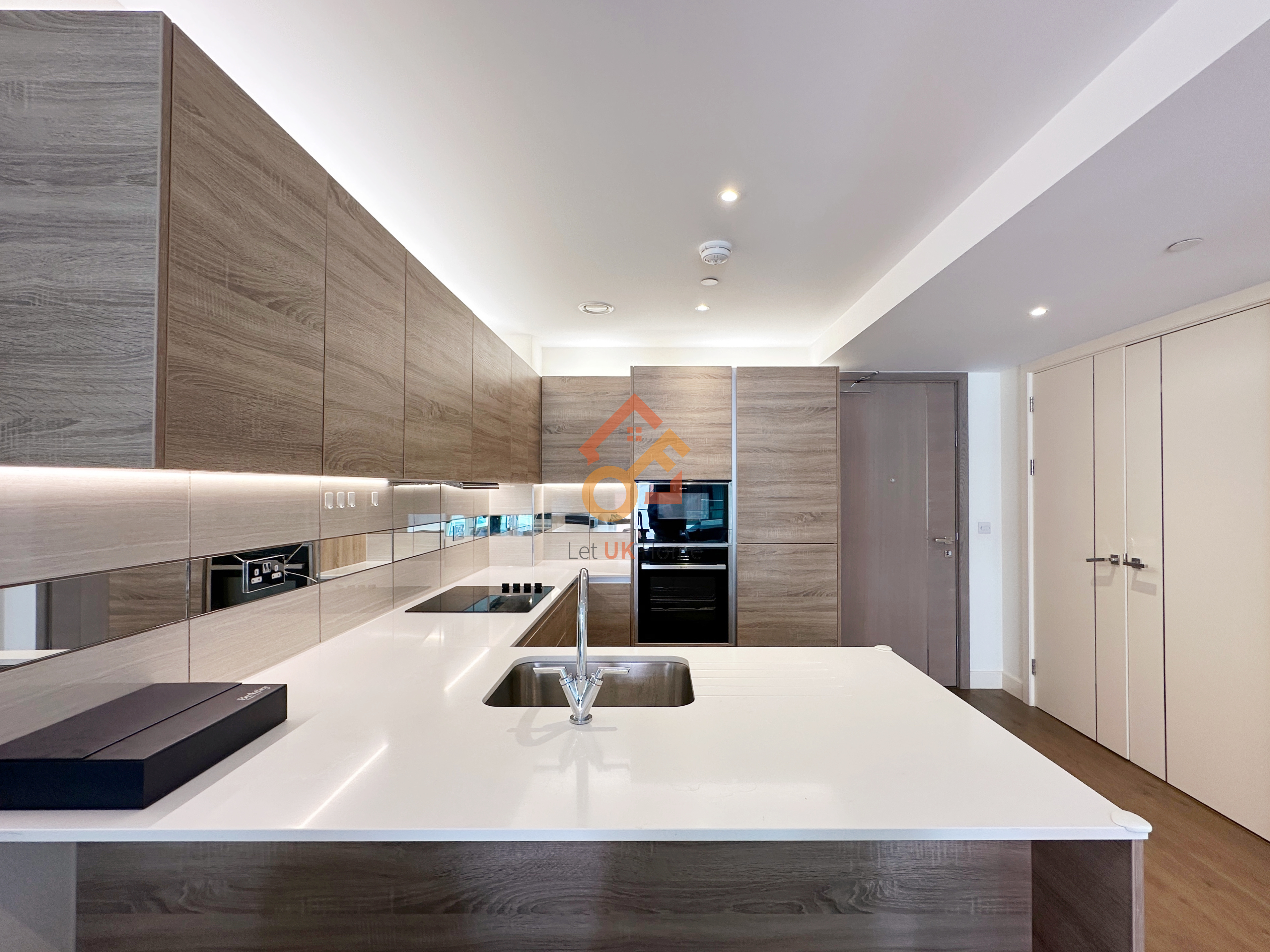 藍莎集團 | 英國置產一站式服務