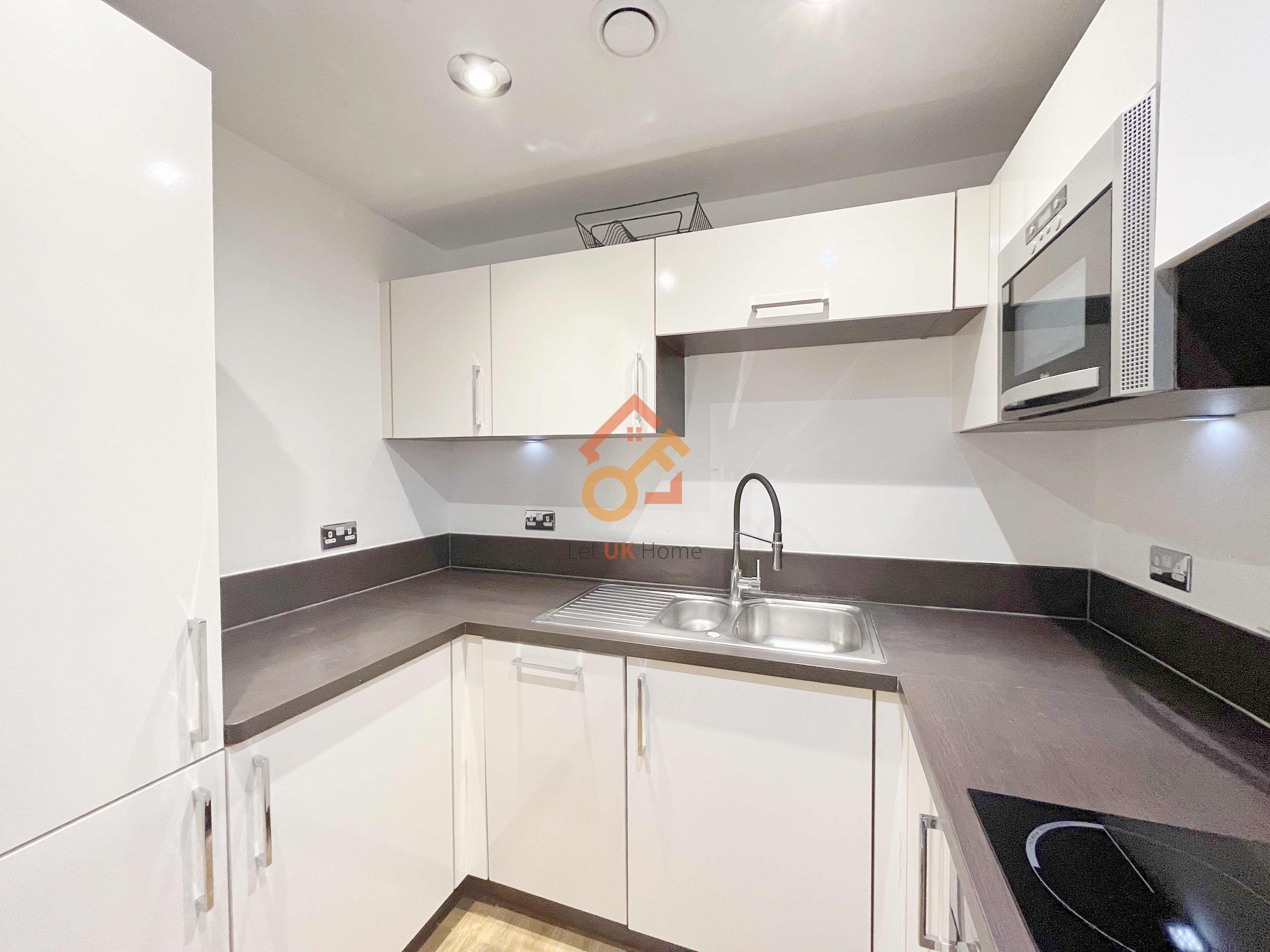 藍莎集團 - 英國樓盤、英國物業代理 | 英國買樓置業一站式服務