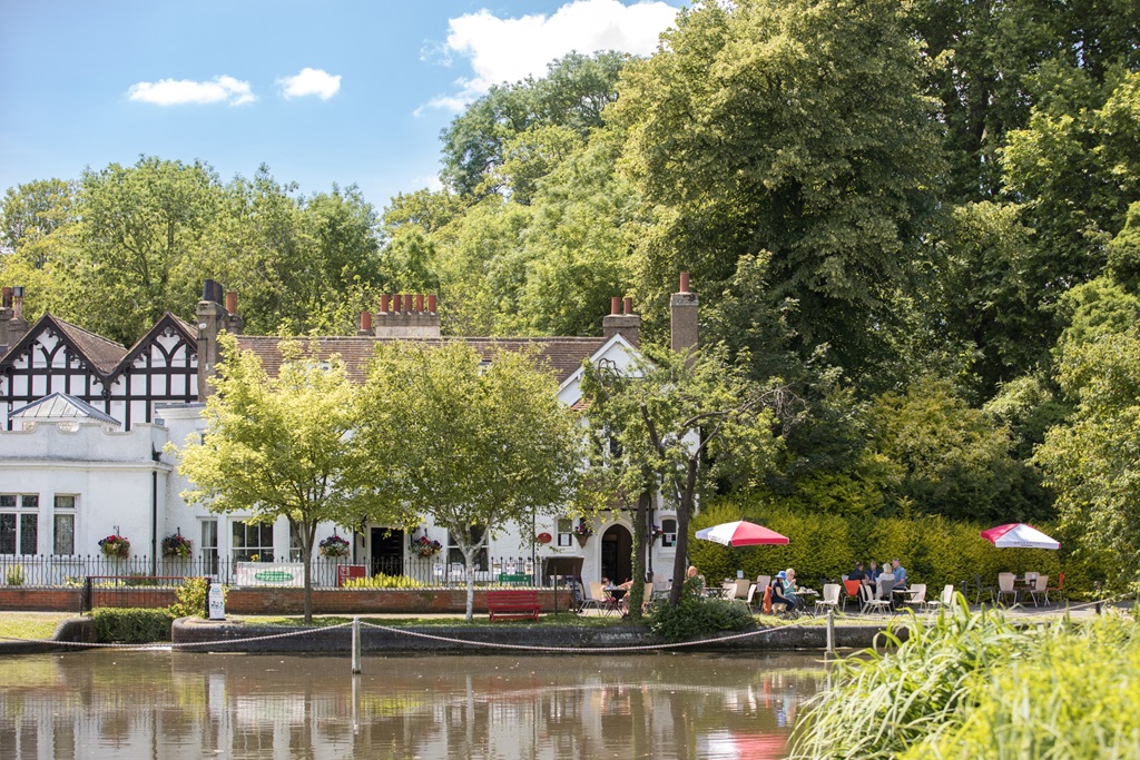 伦敦·萨顿米尔庄园 New Mill Quarter 项目配套