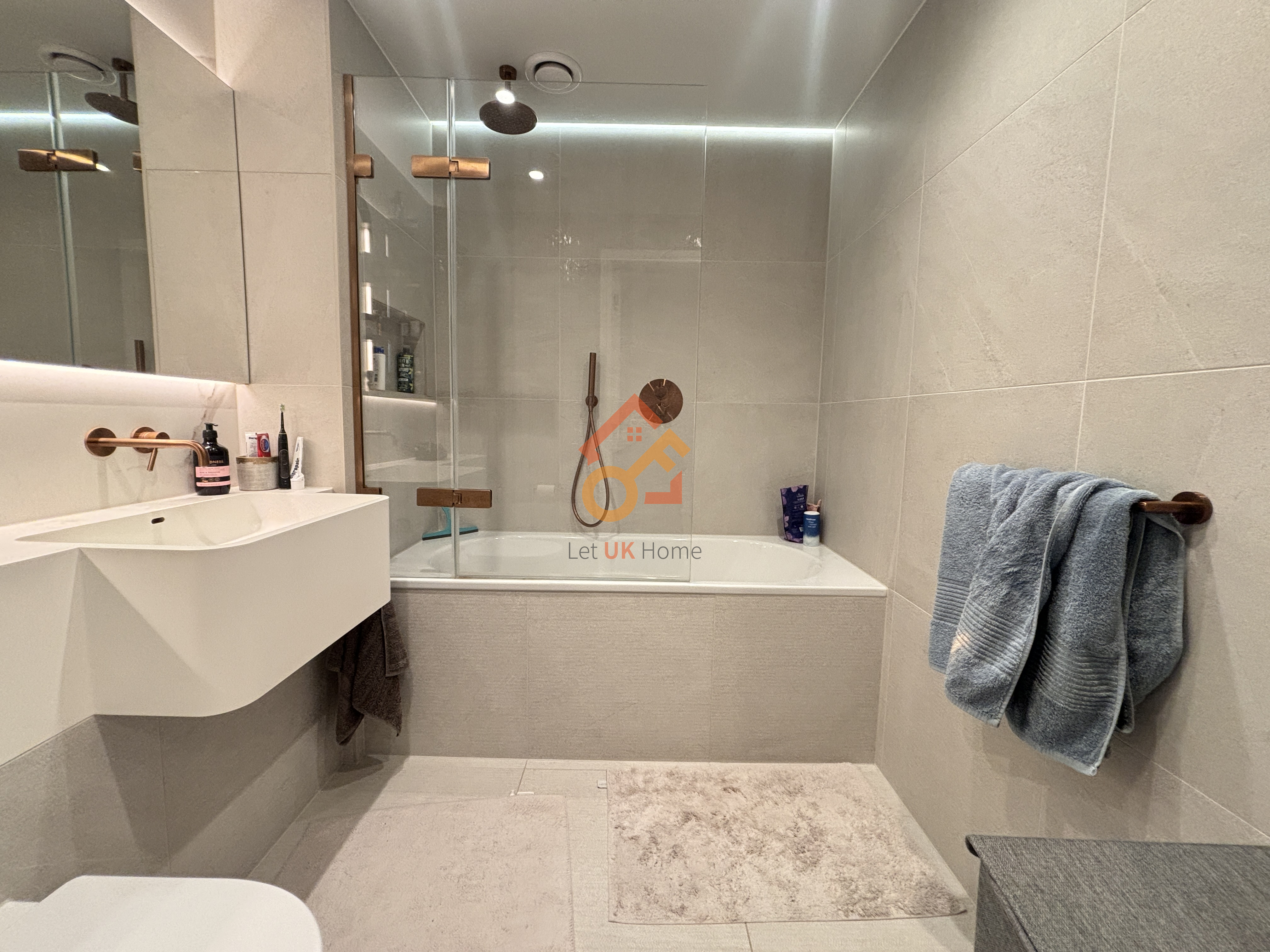 藍莎集團 - 英國樓盤、英國物業代理 | 英國買樓置業一站式服務