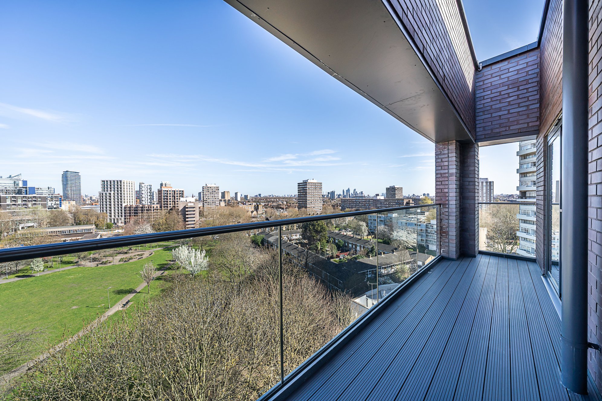 藍莎集團 - 英國樓盤、英國物業代理 | 英國買樓置業一站式服務