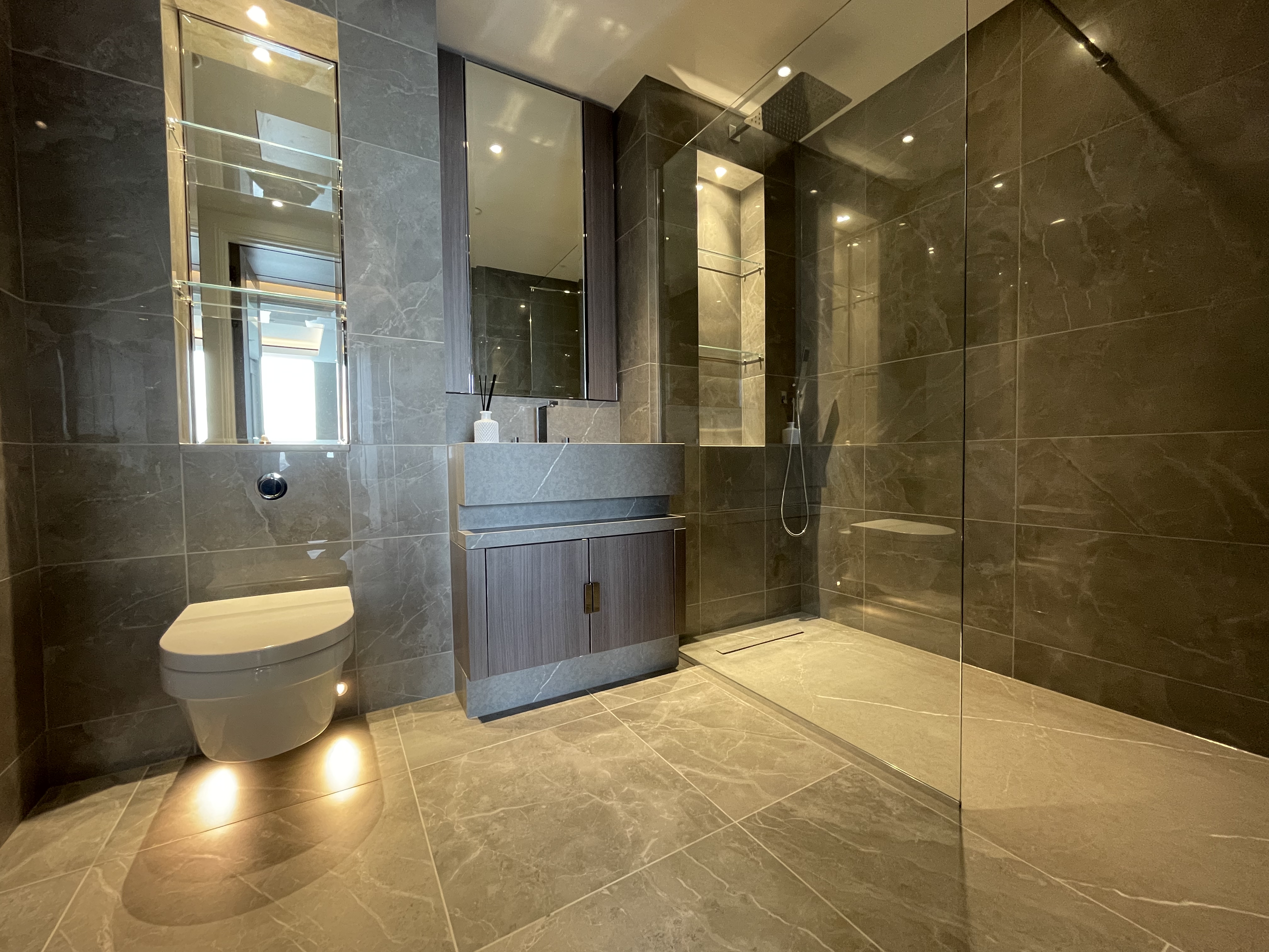 藍莎集團 - 英國樓盤、英國物業代理 | 英國買樓置業一站式服務