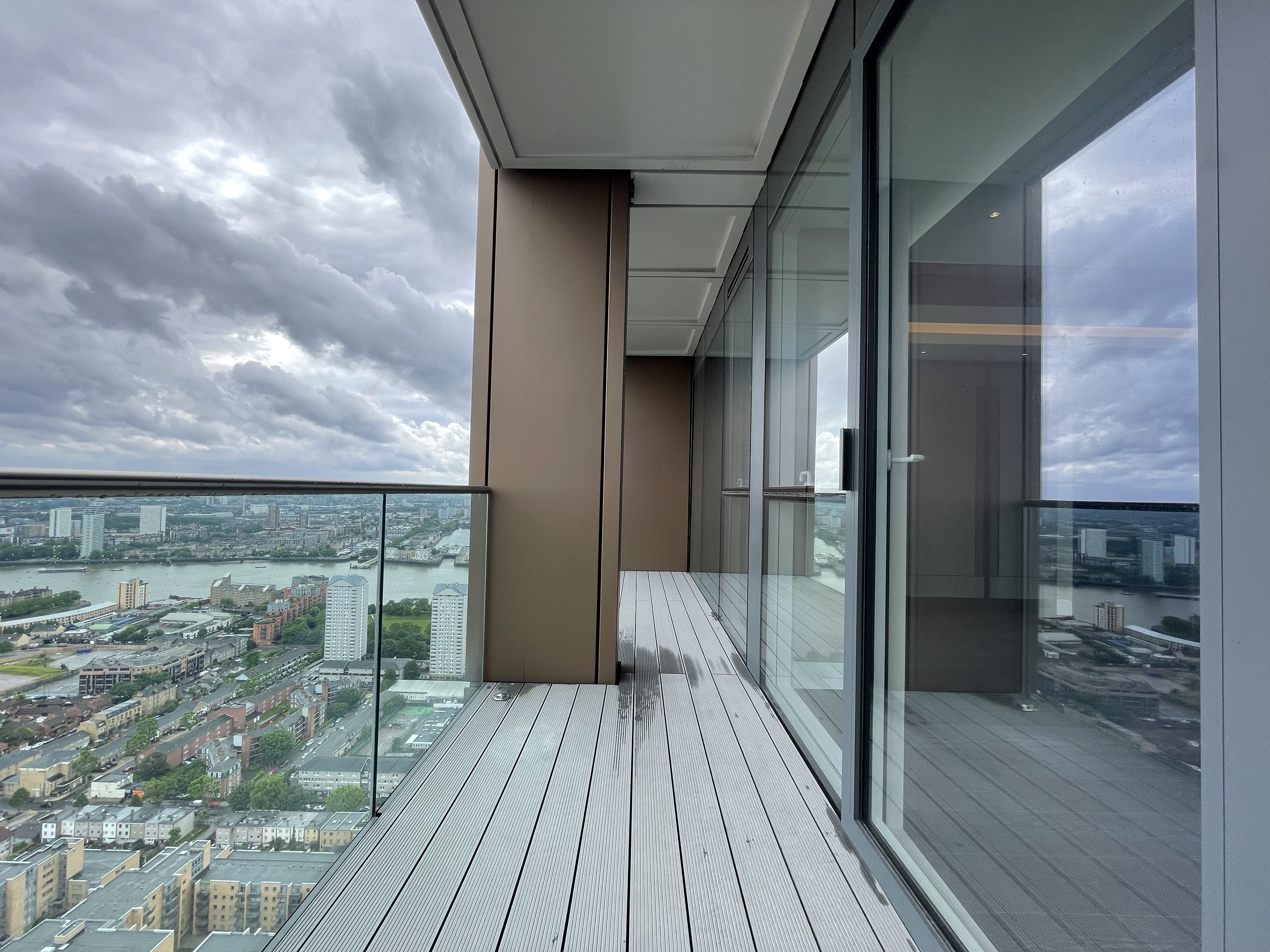 藍莎集團 - 英國樓盤、英國物業代理 | 英國買樓置業一站式服務