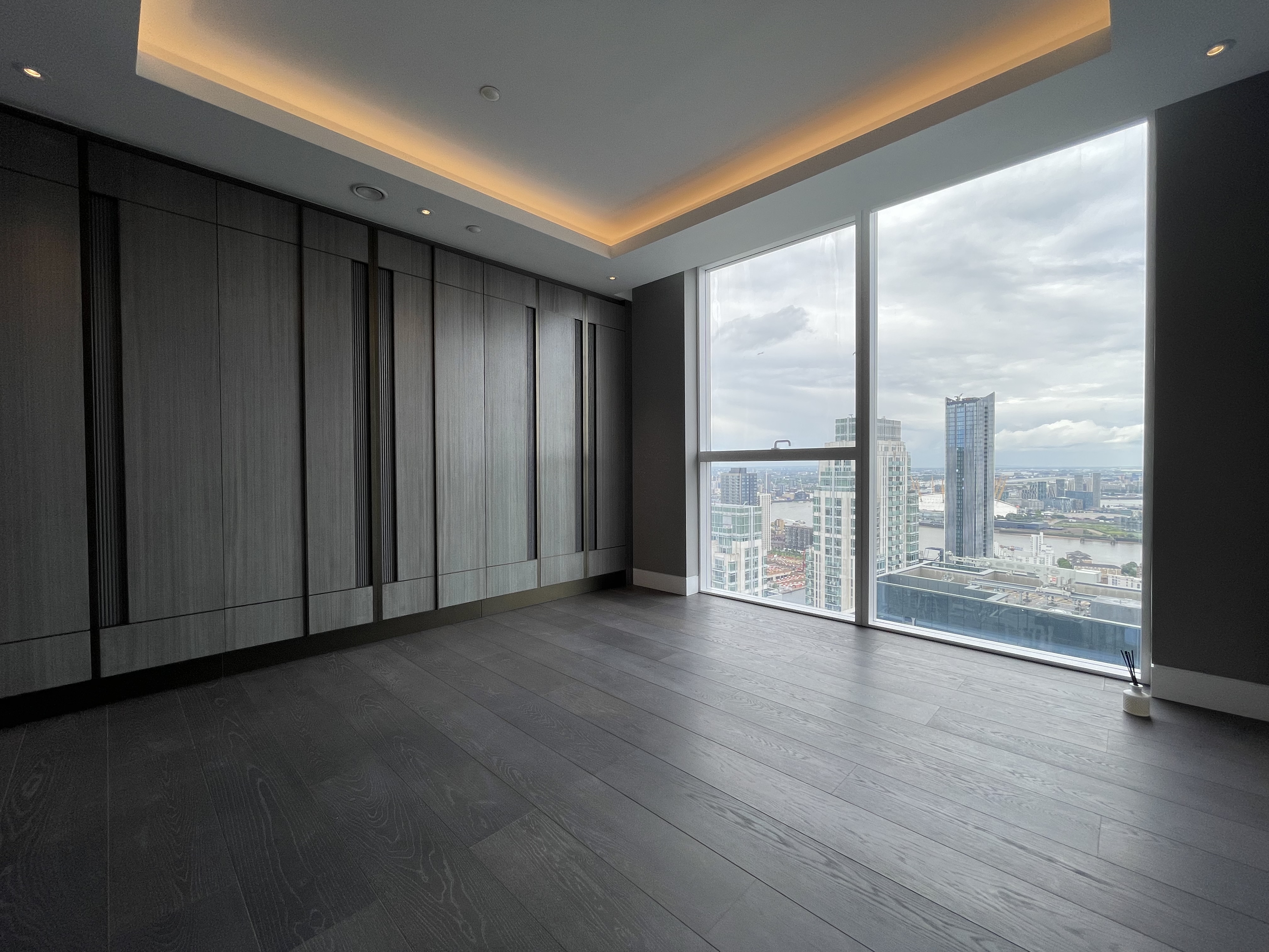 藍莎集團 - 英國樓盤、英國物業代理 | 英國買樓置業一站式服務