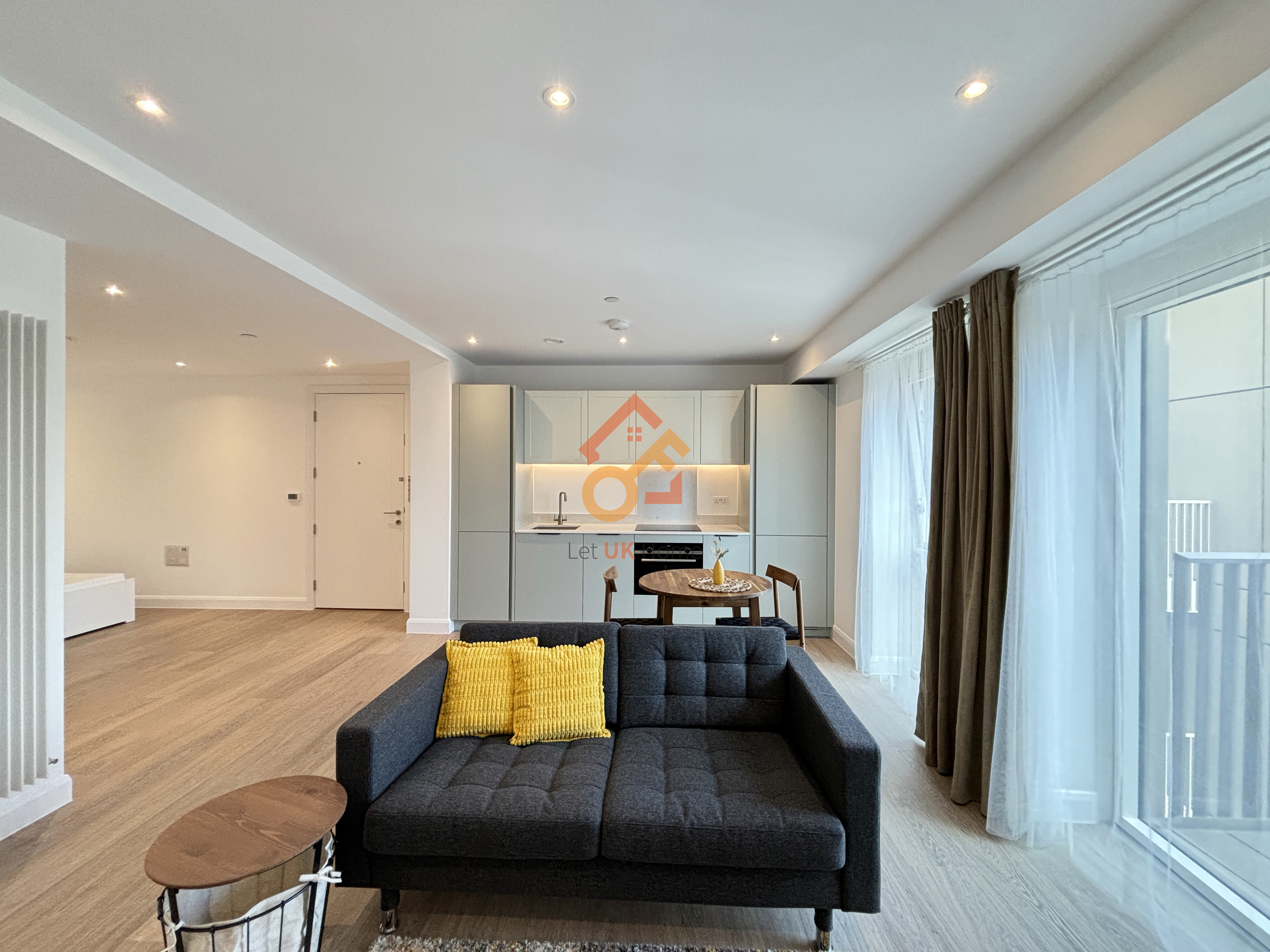 藍莎集團 | 英國置產一站式服務