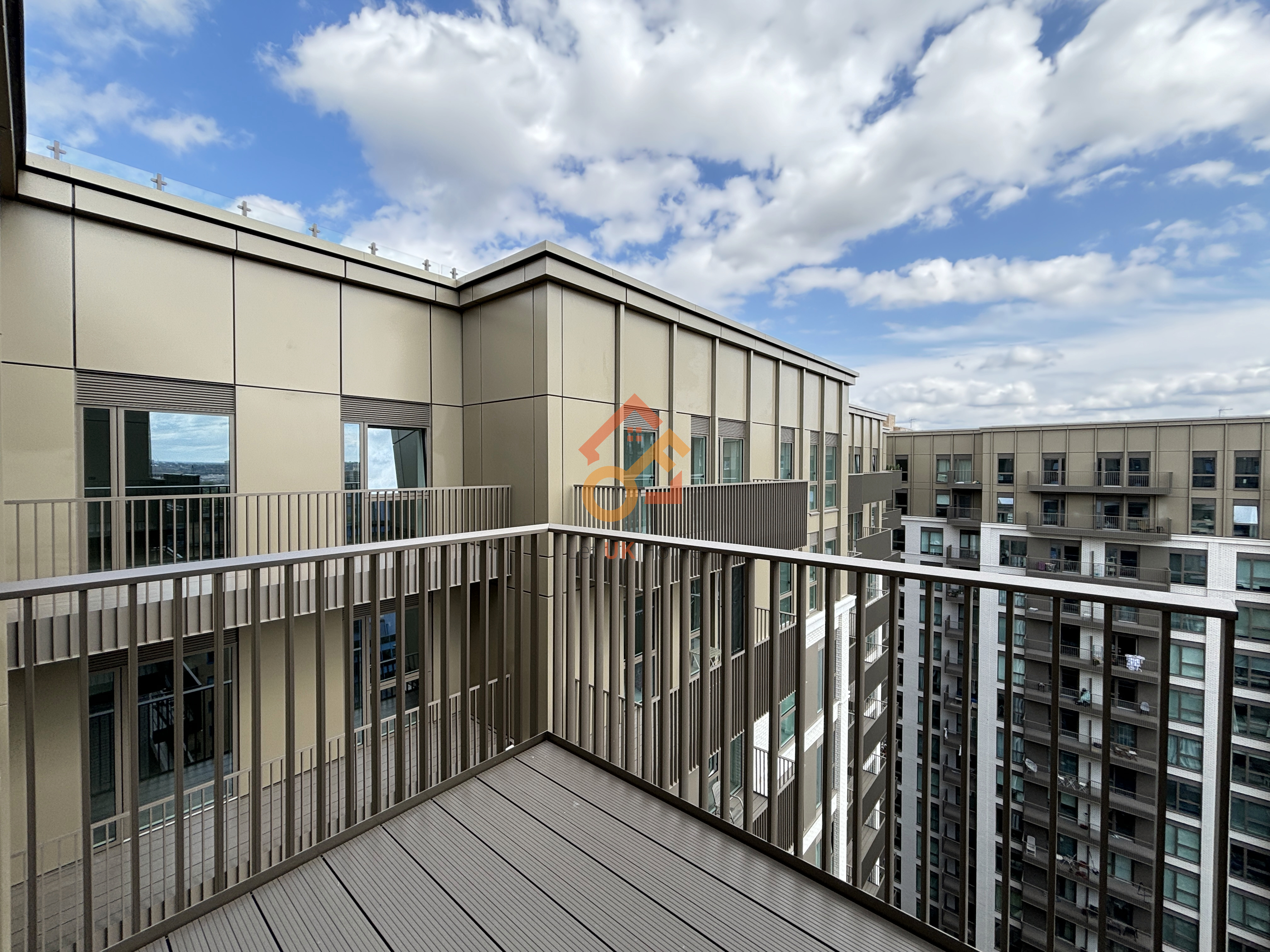 藍莎集團 | 英國置產一站式服務