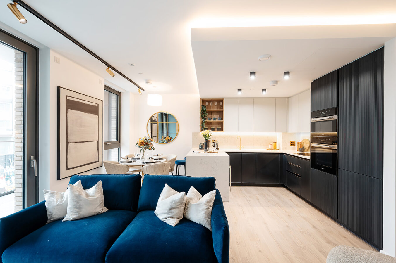 藍莎集團 - 英國樓盤、英國物業代理 | 英國買樓置業一站式服務