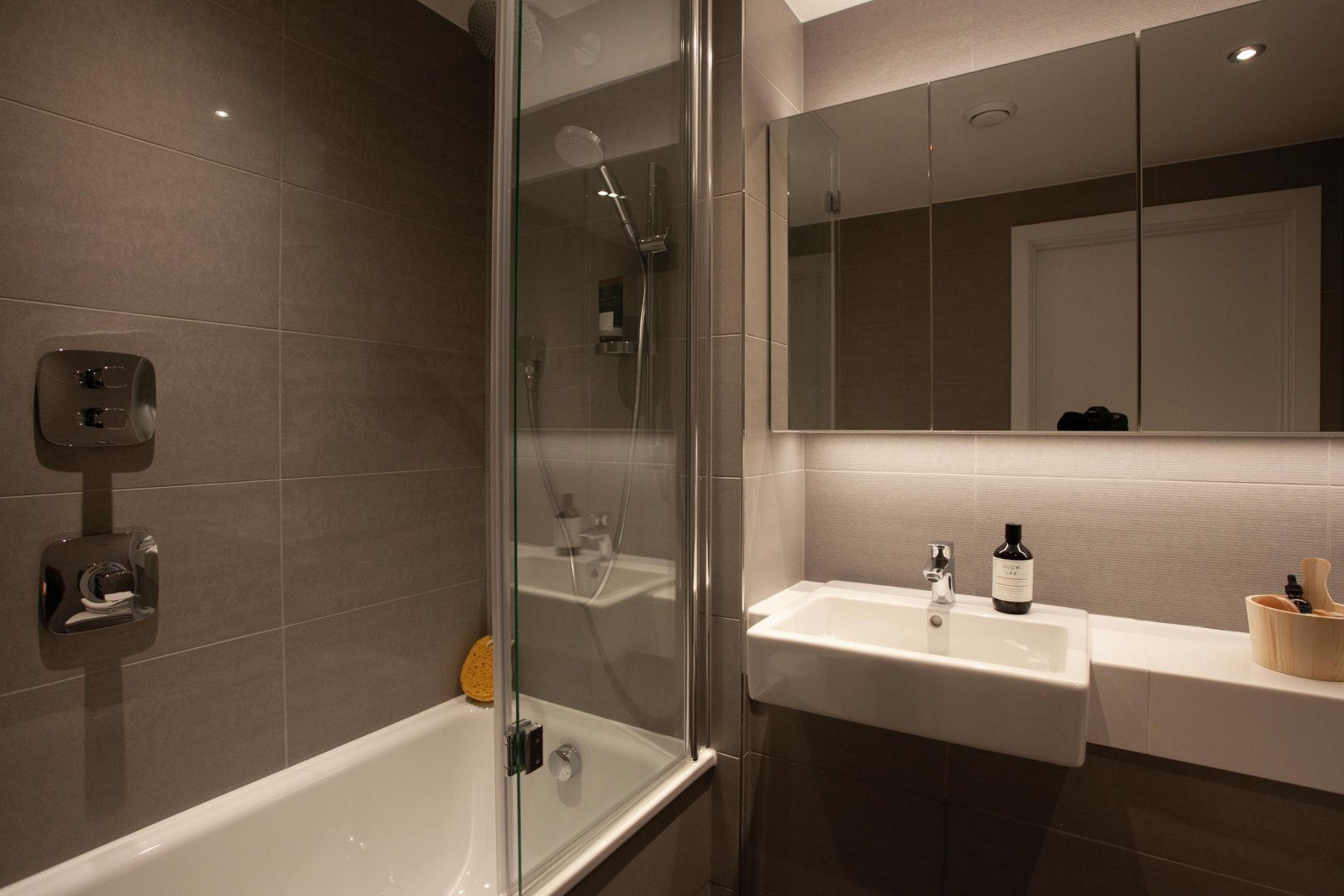 藍莎集團 | 英國置產一站式服務