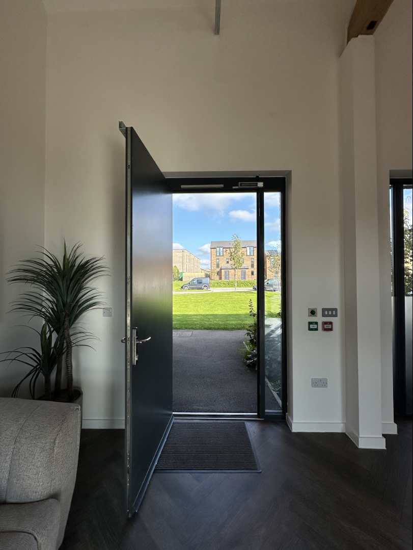 藍莎集團 - 英國樓盤、英國物業代理 | 英國買樓置業一站式服務