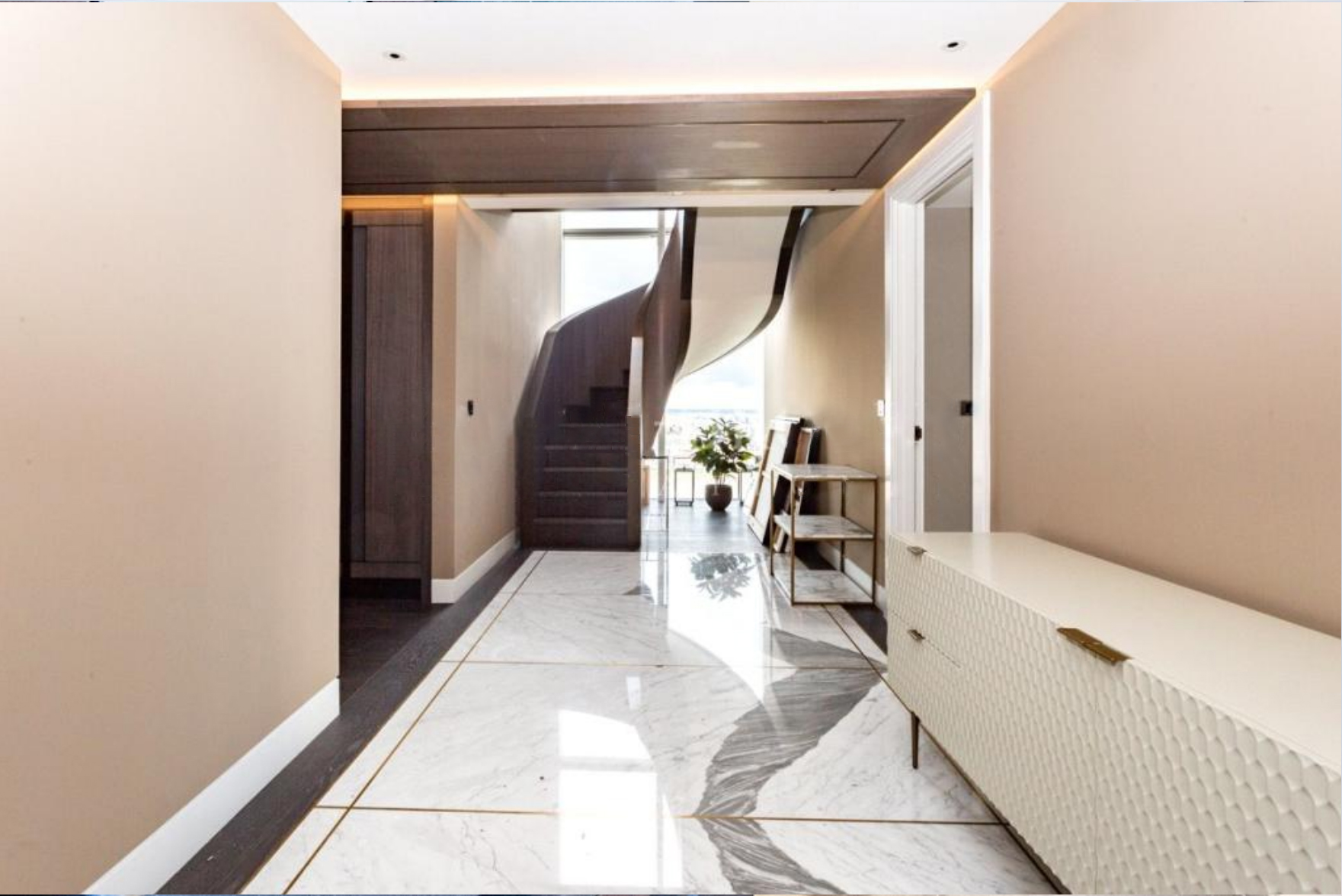 藍莎集團 - 英國樓盤、英國物業代理 | 英國買樓置業一站式服務