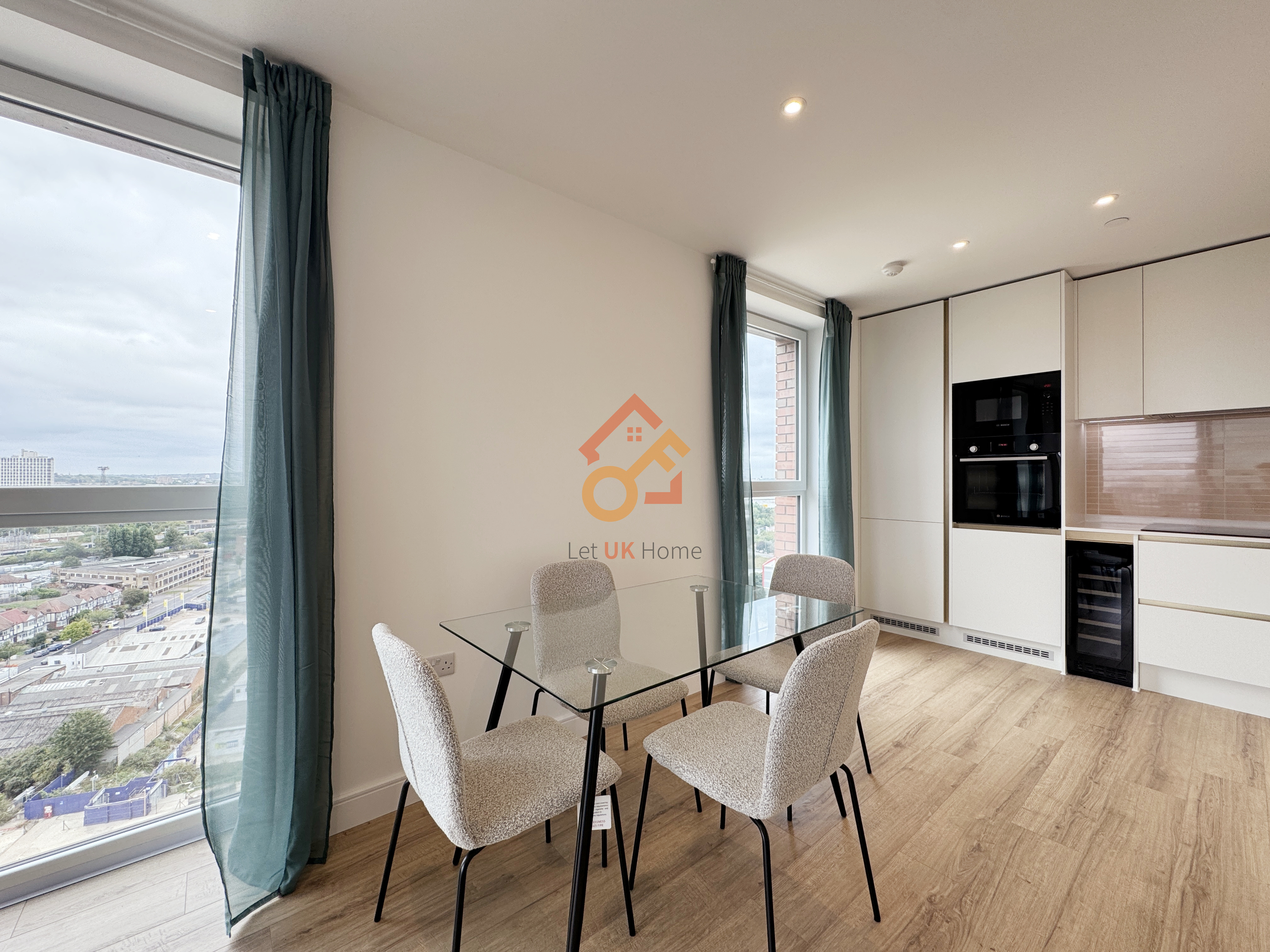 藍莎集團 - 英國樓盤、英國物業代理 | 英國買樓置業一站式服務